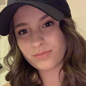 Meet your Posher, Elena